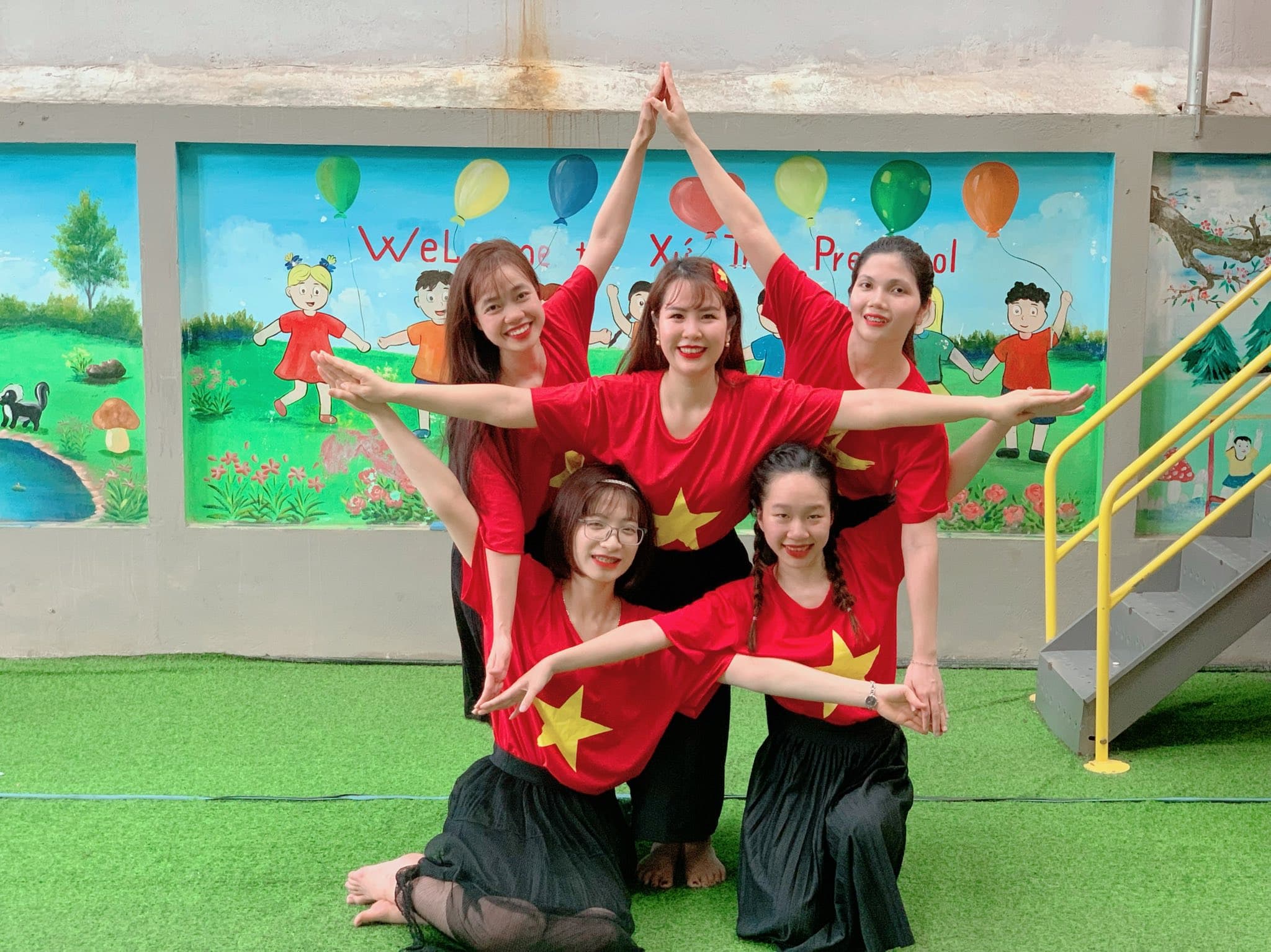 Các cô giáo MN Xứ Trà, tự hào là người Việt Nam 🇻🇳❤️